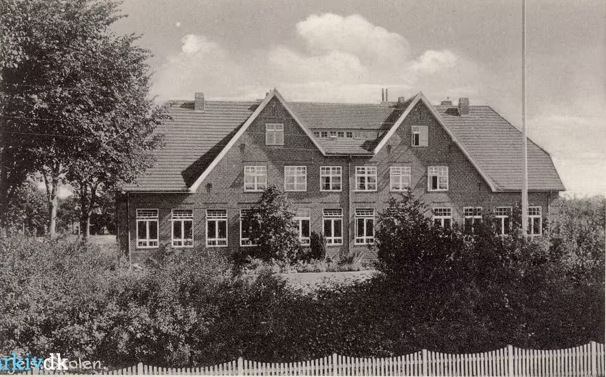 Skolens fasade mod søndergade